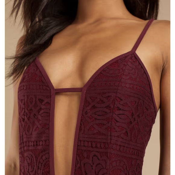 NWT TOBI Out For the Day Plunging Bodycon Mini Dress in Wine - Picture 3 of 16